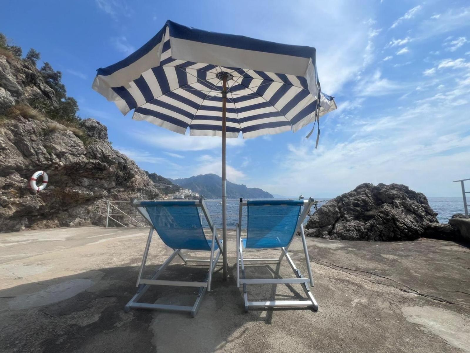 Appartamento Di Raphael Con Discesa Privata Al Mare Amalfi Exterior foto